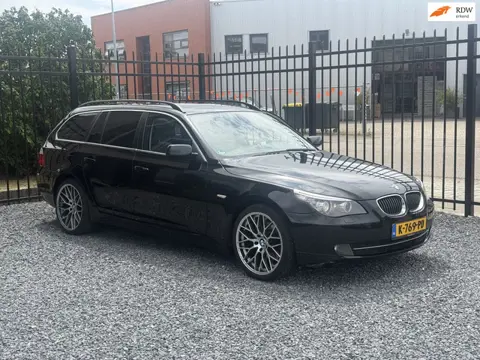 BMW 5-serie Touring 523i XENON!PANO!APK!KOOPJE!