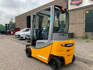 Jungheinrich EFG320 2000KG 4.40METER HEFTRUCK (bj 2019)