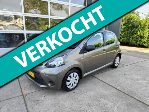 Toyota Aygo 1.0 VVT-i Now 5-deurs airco