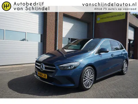 Mercedes-Benz B-Klasse 180 LUXURY LINE SEPT 2022 ORIGINEEL NEDERLANDS DEALER ONDERHOUDEN ELECTR.TREK