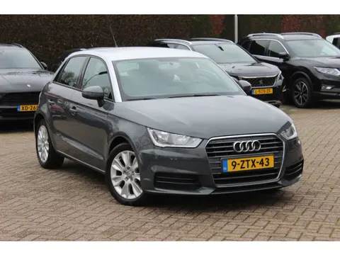 Audi A1 Sportback 1.4 TFSI Pro Line 126pk / NL Auto! / Navigatie / Parkeerhulp V+A / 15'' / Bluetoot