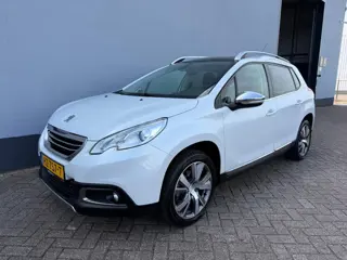 Peugeot 2008 1.2 PureTech Allure - Panorama Dak