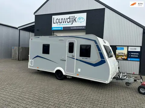 CARAVELAIR Titanium 455 ’21 (Mover, Fransbed)