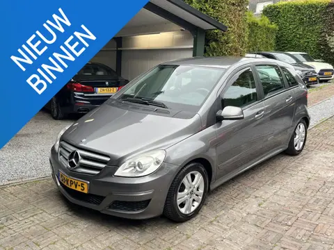 Mercedes-Benz B-klasse 180 AUT. 2010 NAVI ECC PDC 17''LMV NL AUTO..