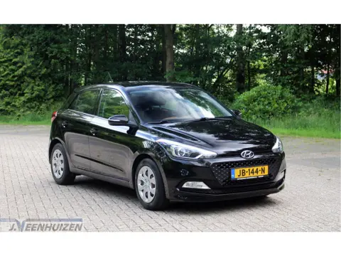 Hyundai i20 1.2 HP i-Motion Comfort | 2016 | ✨Cruise | ❄️Clima | ⭐PDC |