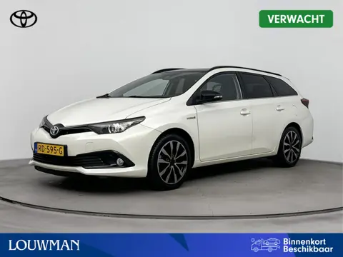 Toyota Auris Touring Sports 1.8 Hybrid Black Edition | Navigatie | Climate control | Trekhaak | Acht