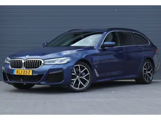 BMW 5-serie Touring 540i xDrive High Executive Harman Kardon / leder / memory / carplay