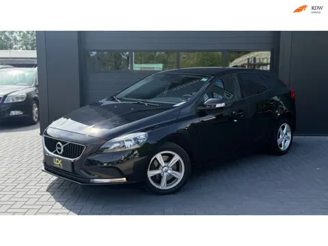 Volvo V40 2.0 T2 R-Design +NW APK|Airco|PDC Achter