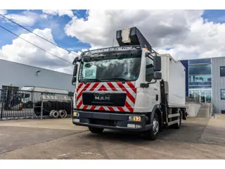 MAN TGL 12.220 BL - VERSALIFT VDT 190F (bj 2013, automaat)