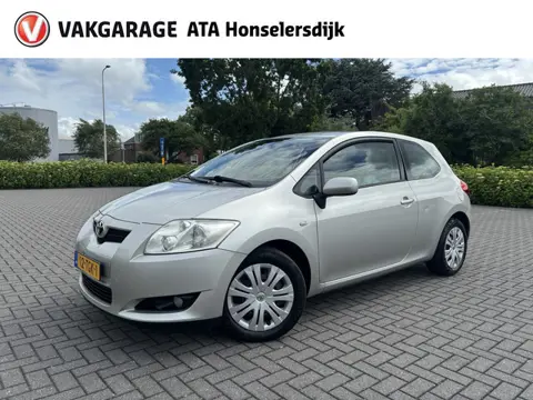 Toyota Auris 1.6-16V Sol | Cruise control | Climate control |