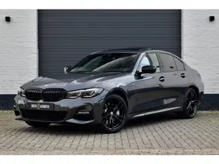 BMW 3-serie 330e High Executive M-Sport | Pano | Laser | 19" | Leder |