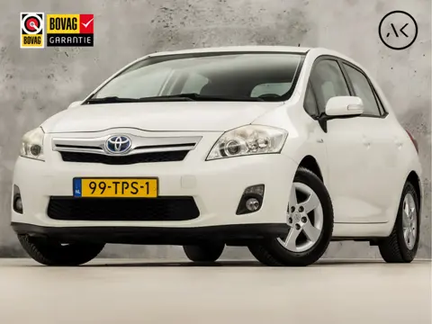 Toyota Auris 1.8 Full Hybrid Sport Automaat (CLIMATE, CRUISE, KEYLESS, SPORTSTOELEN, TREKHAAK, BLUET
