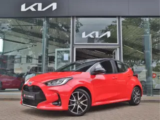 Toyota Yaris 1.5 Hybrid Executive Launch Edition | Bi-Tone | Head-up Display | Navigatie | Camera | 