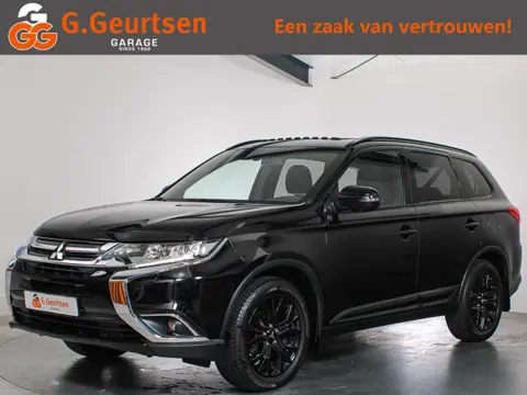 Mitsubishi Outlander 2.0 Instyle 7-Persoons Schuifkanteldak, Trekhaak, LED, Cruise Control