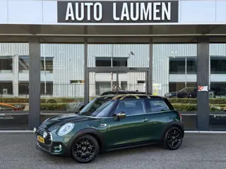 MINI 3-Deurs 1.5 Cooper First Born Edition LED Groot Navi Keyless Sportstoelen Leder Stof Verstraler