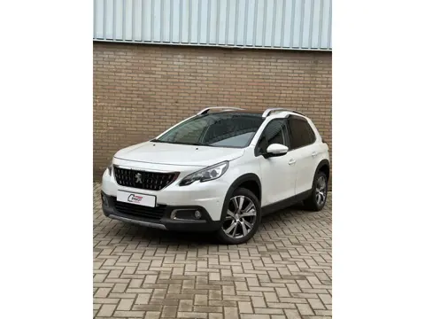 Peugeot 2008 1.2 PureTech Blue Lease Executive PANO - CRUISE - CAMERA