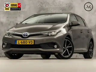Toyota Auris 1.8 Hybrid Dynamic Automaat (NAVIGATIE, CAMERA, GETINT GLAS, SPORTSTOELEN, KEYLESS, TRE
