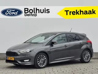 Ford Focus ST-Line EcoBoost 125pk | Trekhaak | Verwarmde Voorruit | Cruise | Apple Carplay/Android a