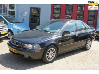 Volvo S40 1.8 Europa , KOUDE AIRCO, NWE APK , TREKHAAK