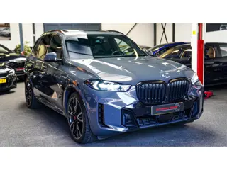 BMW X5 XDrive50e High Executive | X5M Kuipstoelen | Driving assistant Prof | HuD | Dravit Grau | Luc