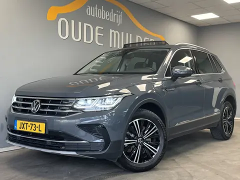 Volkswagen Tiguan 1.4 Leder/Panoramadak/Trekhaak/360 Camera