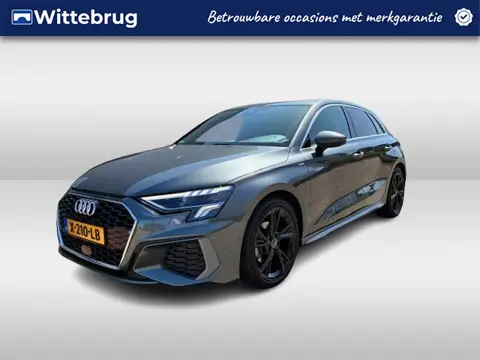 Audi A3 Sportback 30 TFSI S edition / NAVI / APP.Connect / CAMERA / 18"LMV / Verwarmde stoelen