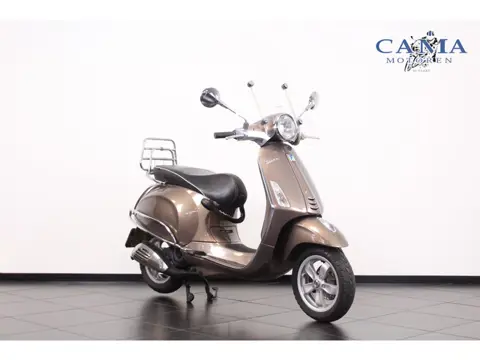 Vespa Primavera BROM (bj 2016)