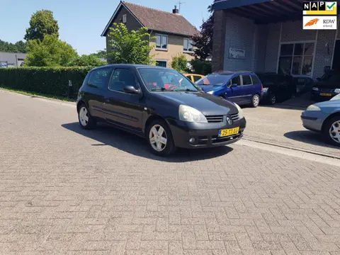 Renault Clio 1.2-16V Campus APK Nieuw