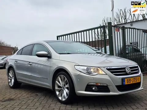 Volkswagen Passat CC 1.8 TSI 4p. Automaat 1e eigenaar open dak cruis control trekhaak parkeer sensor