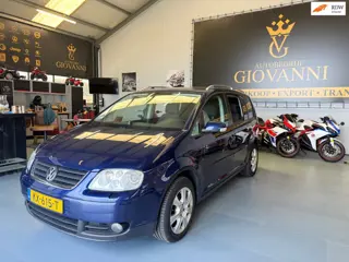 Volkswagen Touran 2.0-16V FSI Highline export
