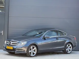 Mercedes-Benz C-Klasse Coupé 200 dealer onderhouden panodak apk 27!