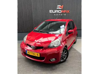 Toyota Aygo 1.0-12V Dynamic Navigator - 1e Eigenaar - NAP - NAV - Airco.