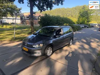 Volkswagen Touran 1.6 TDI SCR Connected Series Clima.Navi.