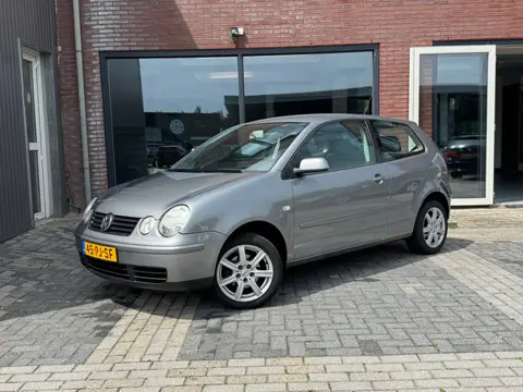 Volkswagen Polo 1.4-16V Athene | NWE APK | Cruise | Clima |