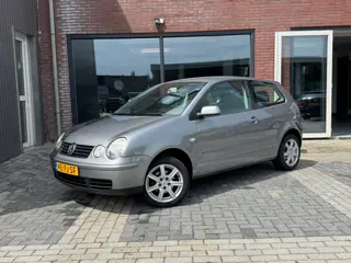 Volkswagen Polo 1.4-16V Athene | NWE APK | Cruise | Clima |