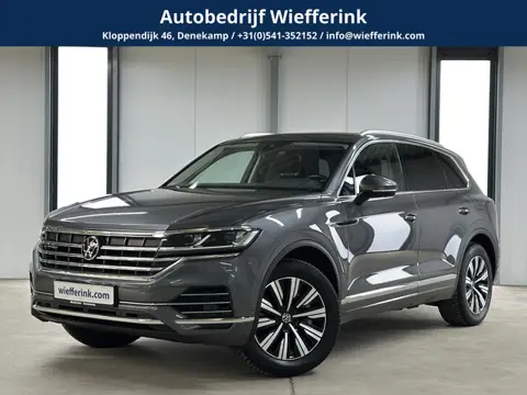 Volkswagen Touareg 3.0 TSi eHybrid 4MOTION Elegance | Pano | Head-up | premium audio | Plug in hybri