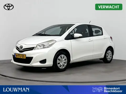 Toyota Yaris 1.0 VVT-i Now | Dealer onderhouden | 1e eigenaar | Airco | Trekhaak afneembaar | Parkee