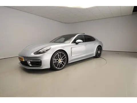 Porsche Panamera 2.9 4 E-Hybrid Platinum Edition | 21" | Porsche Dakbox | Hoedenplank leder | Pano |