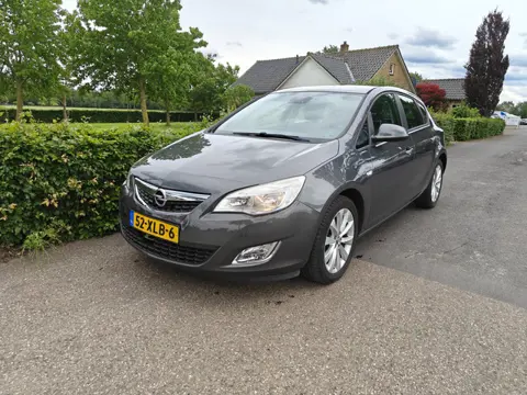 Opel Astra 1.4 Anniversary Edition AIRCO/NAVI BJ 2012