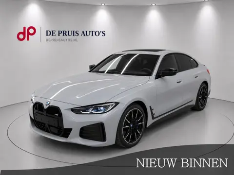 BMW i4 M50 X Drive 84 kWh Pano Trekhaak Head Up Luchtvering memory Harman/Kardon 19 Inch M Wielen