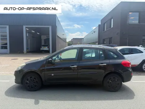 Renault Clio Estate 1.2-16V Corporate Airco Navi APK 2027