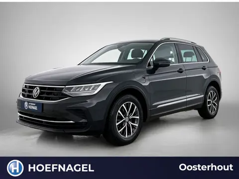 Volkswagen TIGUAN 1.4 TSI eHybrid Business+ | Automaat | Adaptive Cruise | CarPlay | Parkeersensoren
