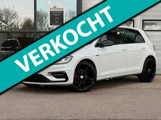 Volkswagen Golf 1.5 TSI Highline Business R Line, CARPLAY, NAP