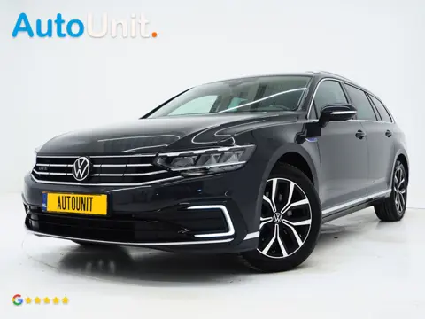 Volkswagen Passat Variant 1.4 TSI PHEV GTE | Panoramadak | Leder | Trekhaak | Massage | Adaptive Cru