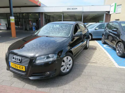 Audi A3 Sportback 1.4 TFSI AMBIENTE PRO LINE 170DKM NWE KETTING ZWART