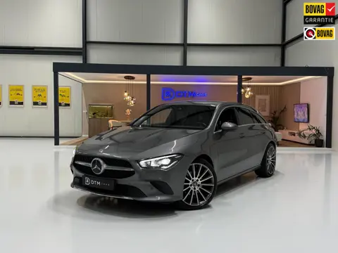 Mercedes-Benz CLA-klasse Shooting Brake Automaat | 19 inch AMG | MBUX | LED | Navigatie | Parkeersen
