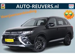 Mitsubishi Outlander 2.0 / CarPlay / Trekhaak / Cam / 4s Band