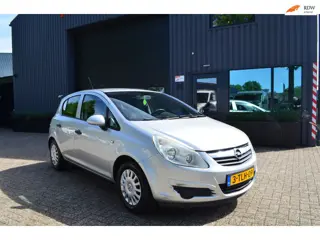 Opel Corsa 1.2-16V '111' Edition | Onderhouden | Airco