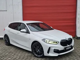 BMW 1-serie 118i High Executive M-Sport | Head-up | Leder