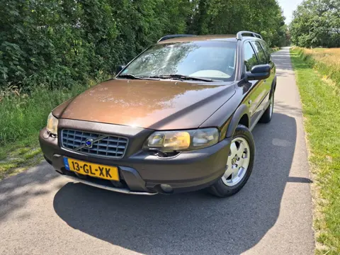 Volvo V70 Cross Country 2.4 T Comfort Line |AIRCO + CRUISE|